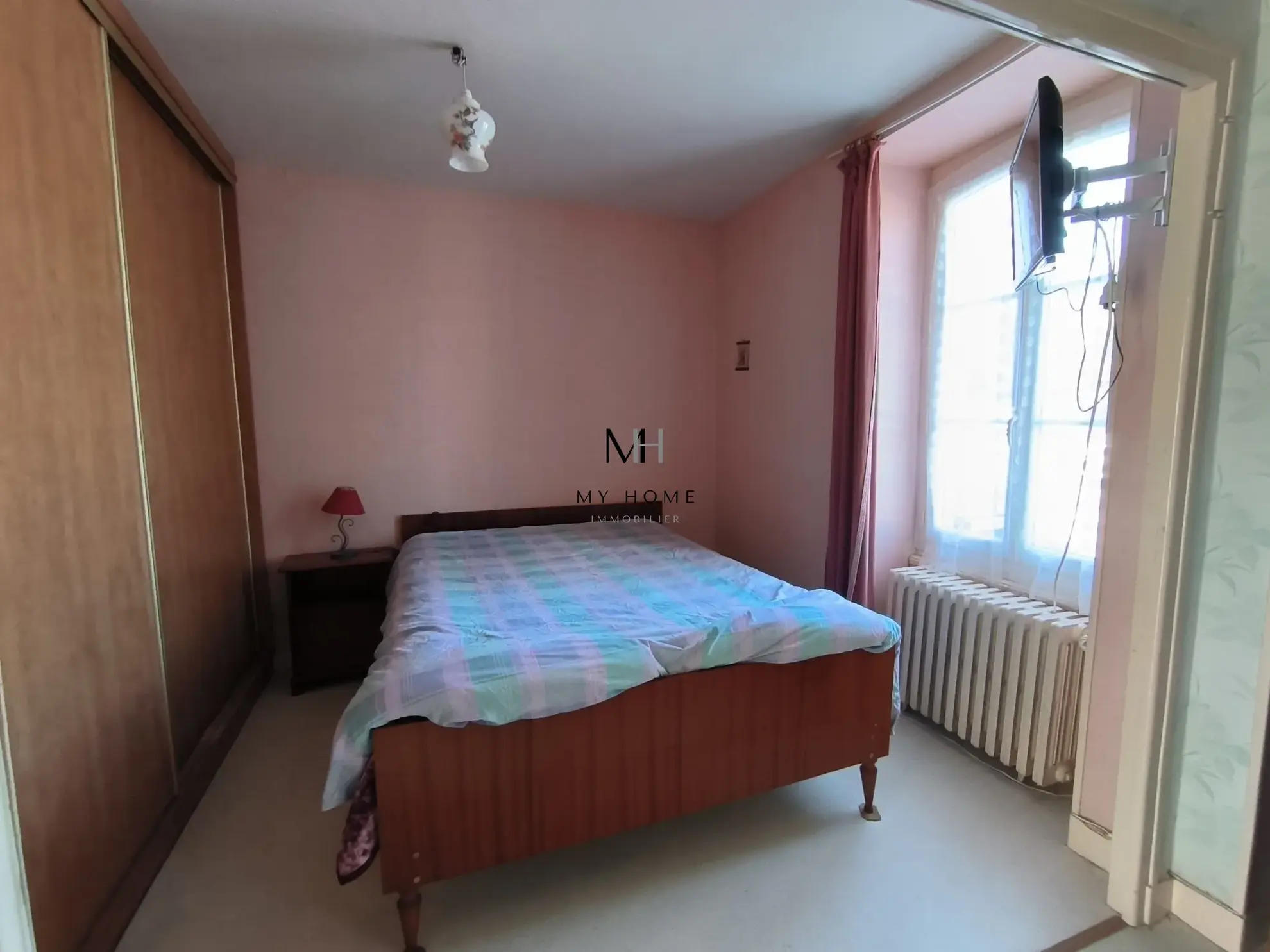 Charmante maison avec dépendance en centre-bourg à Villeneuve-en-Perseigne 