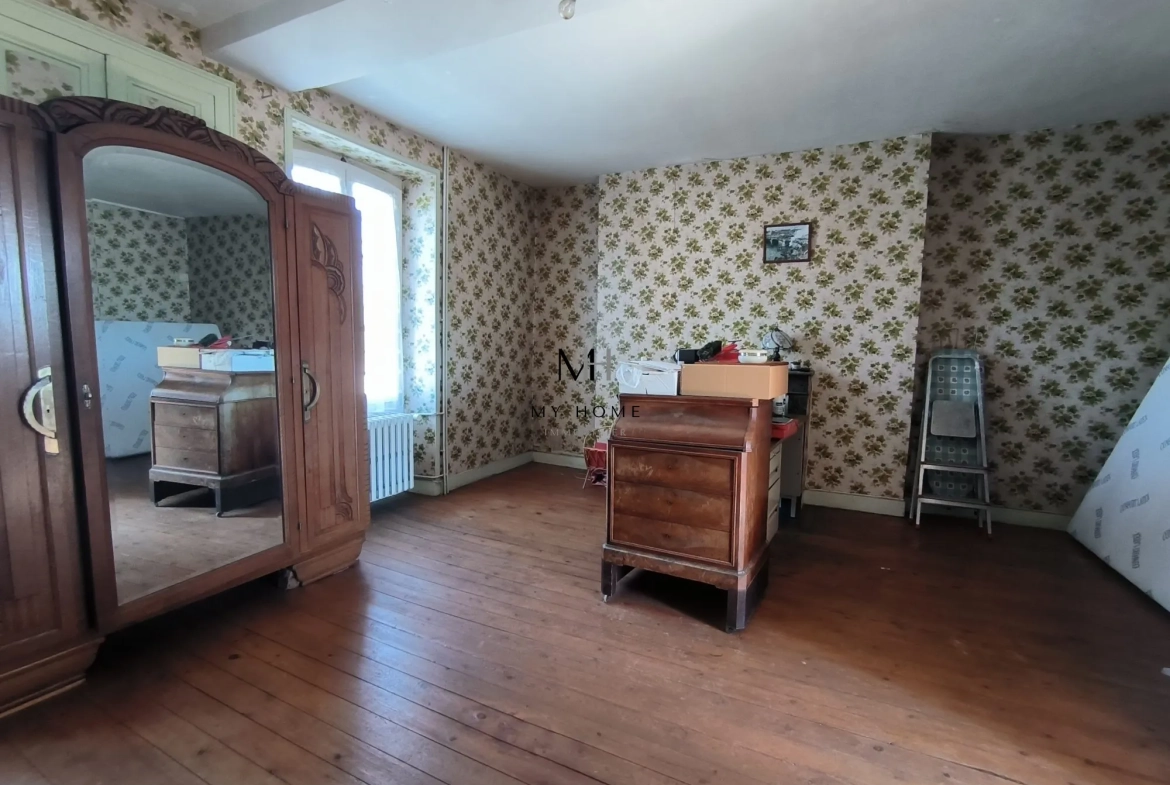 Charmante maison avec dépendance en centre-bourg à Villeneuve-en-Perseigne 