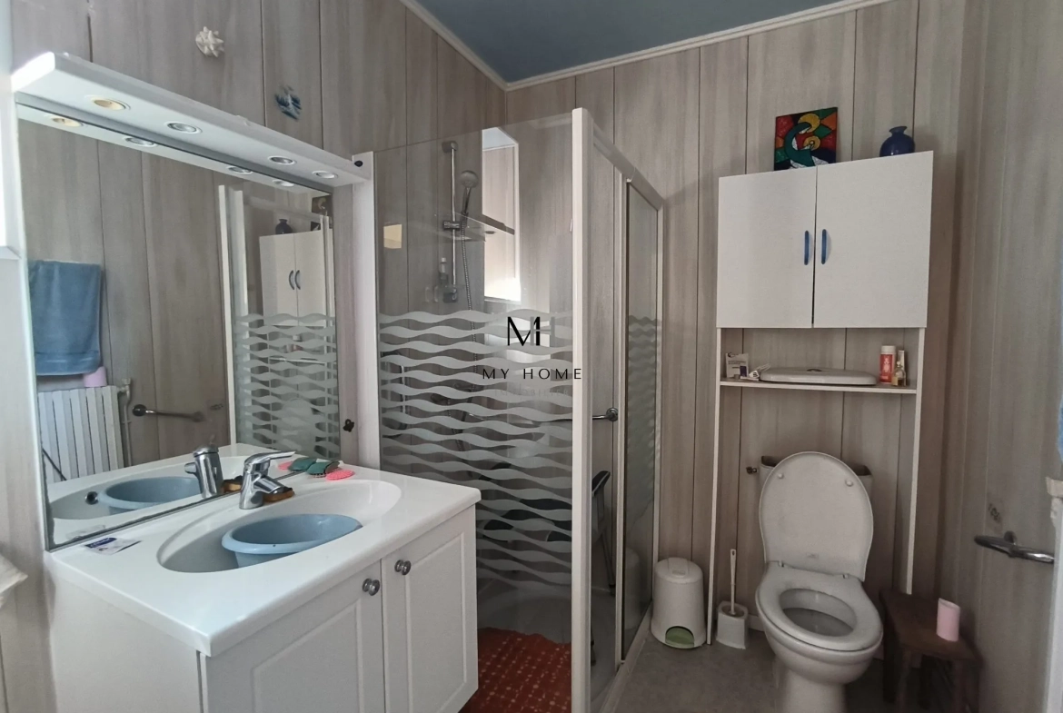 Charmante maison avec dépendance en centre-bourg à Villeneuve-en-Perseigne 