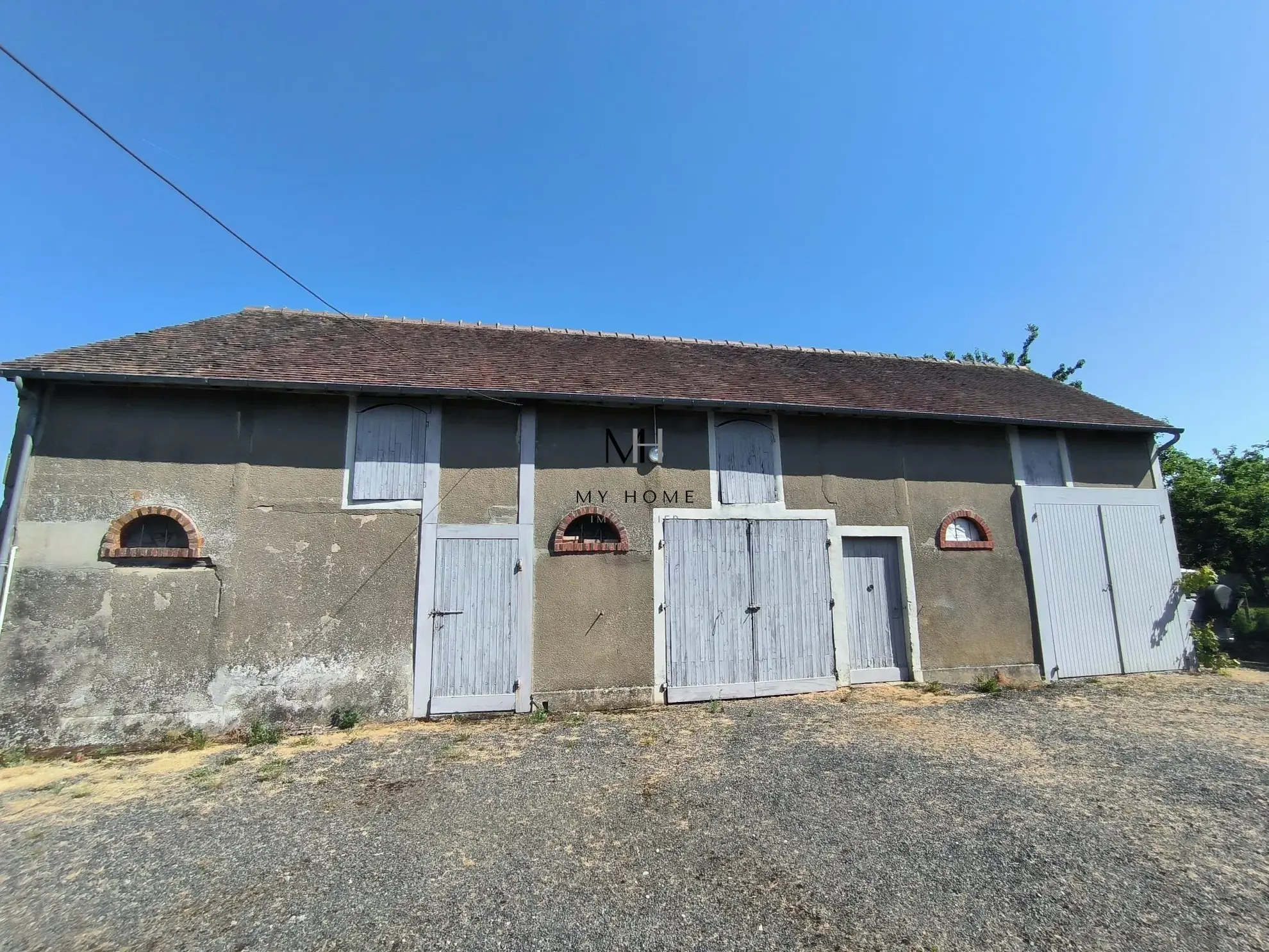 Charmante maison avec dépendance en centre-bourg à Villeneuve-en-Perseigne 