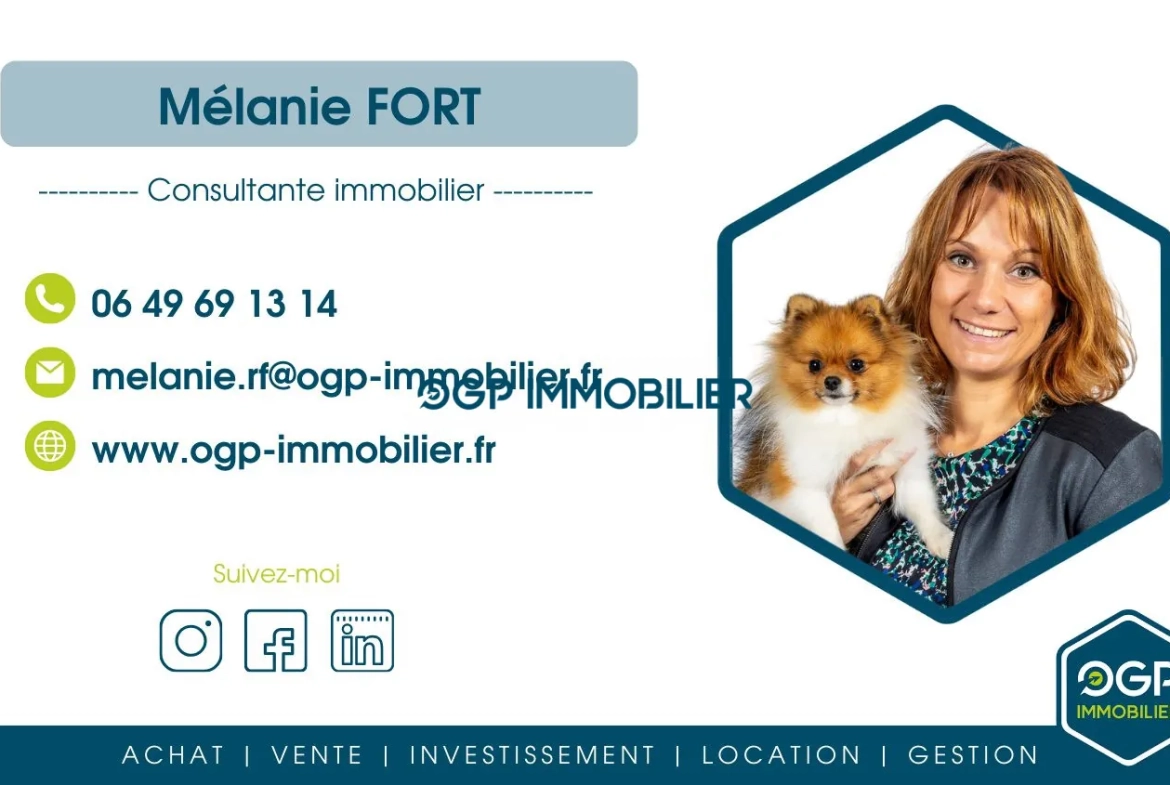 Terrain constructible et plat à Castelnau d'Estrétefonds de 1700 m² avec accès facile à Toulouse 