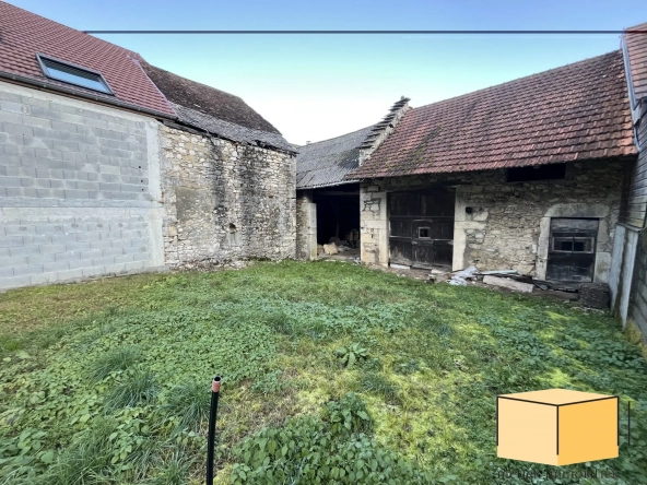 Ensemble immobilier en pierre avec grand potentiel à proximité de Belley