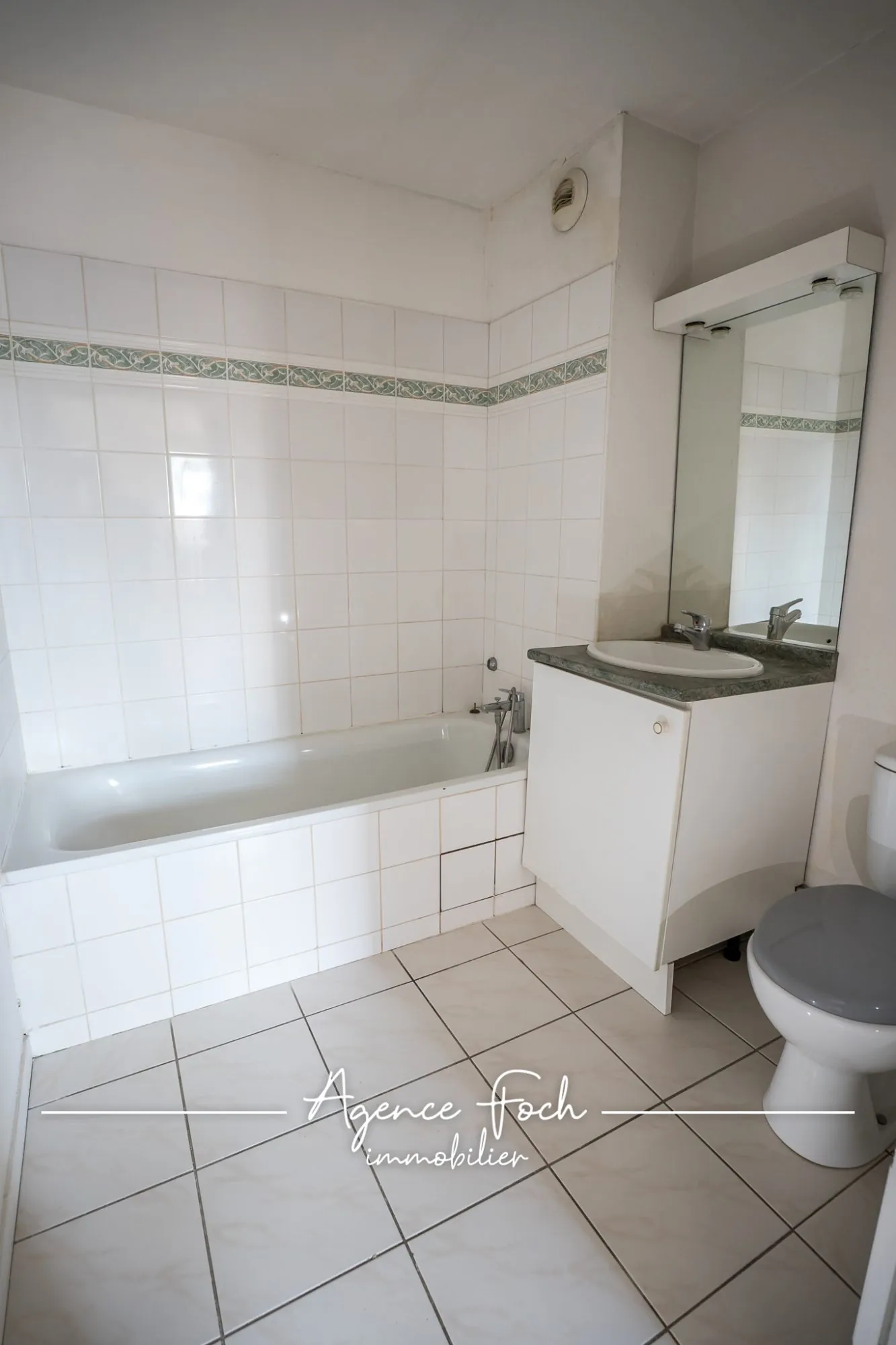 T2 à vendre dans résidence sécurisée avec piscine à Tarbes 