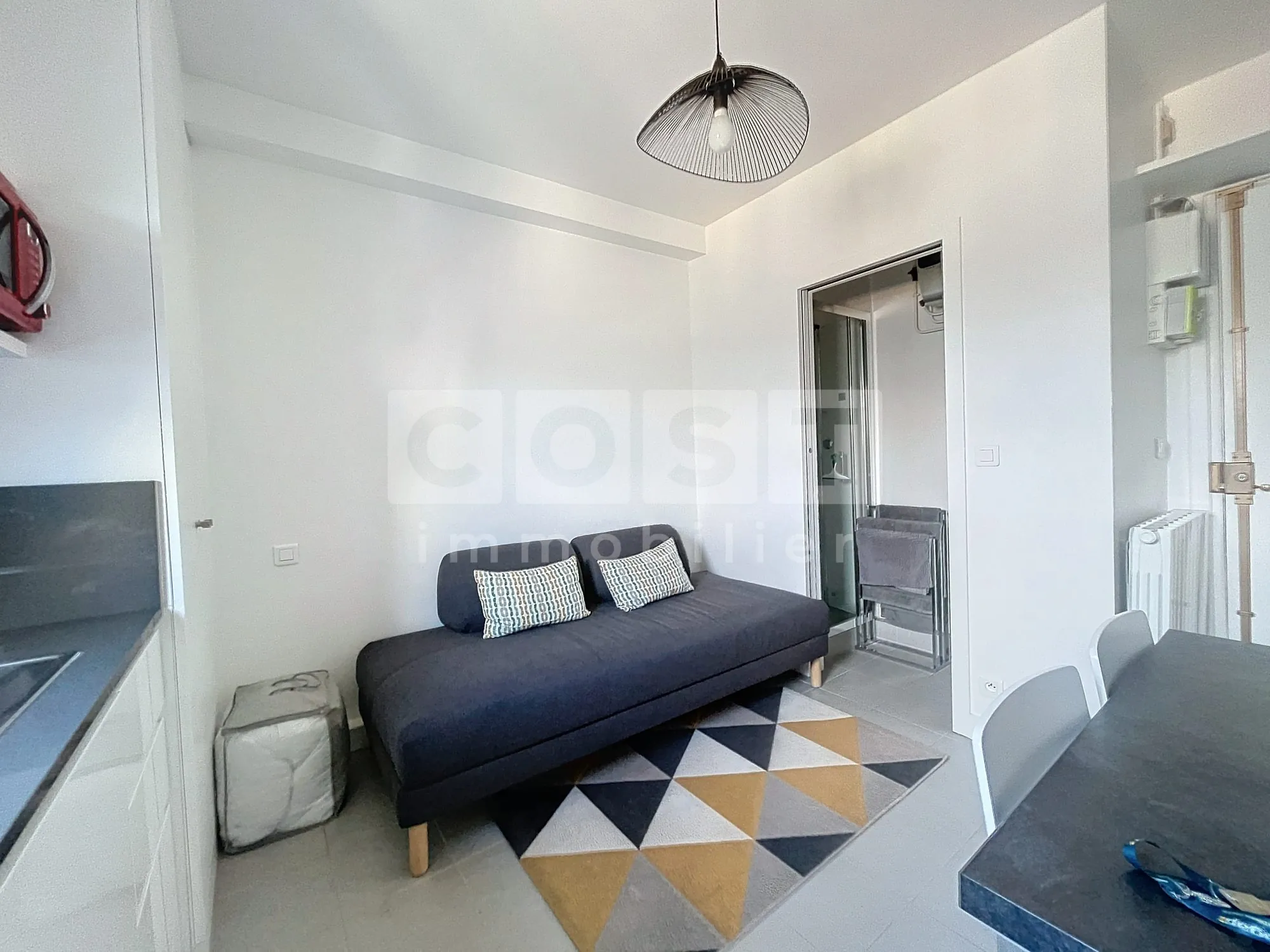 Studio à vendre à Paris 17e - Emplacement recherché et rénové, idéal investissement 