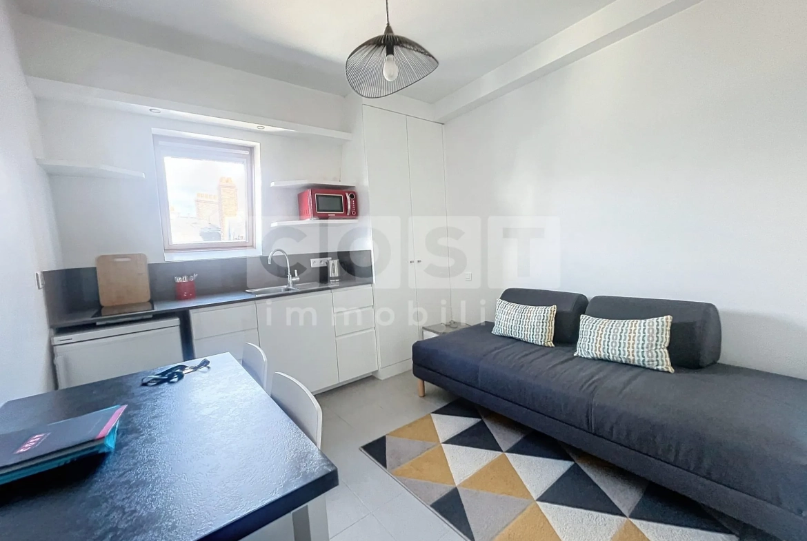 Studio à vendre à Paris 17e - Emplacement recherché et rénové, idéal investissement 