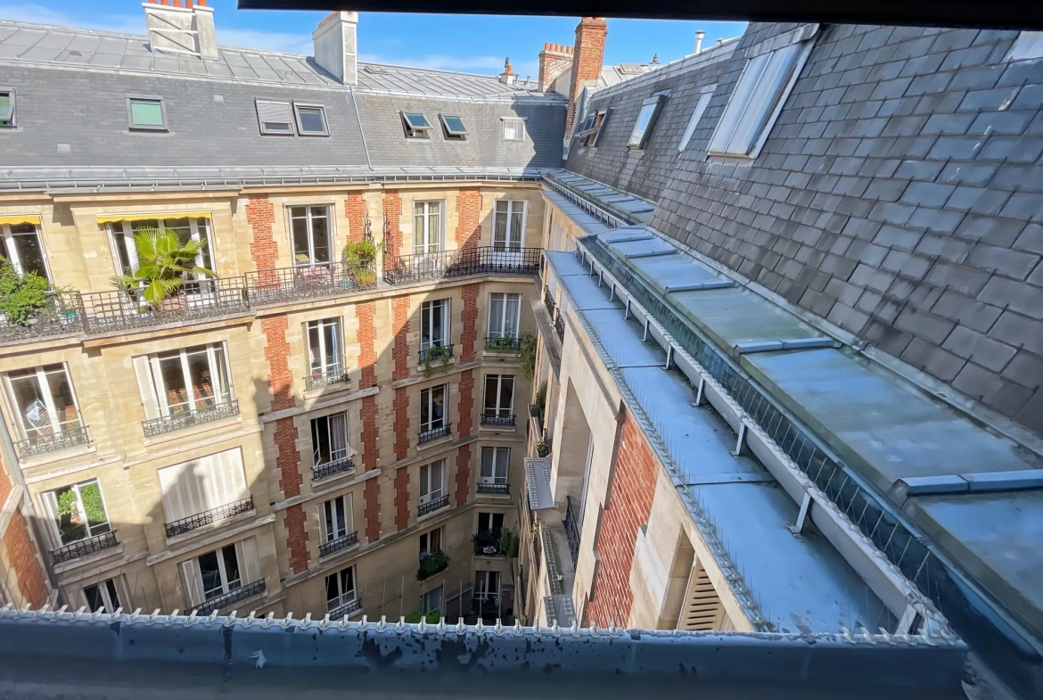Studio à vendre à Paris 17e - Emplacement recherché et rénové, idéal investissement 
