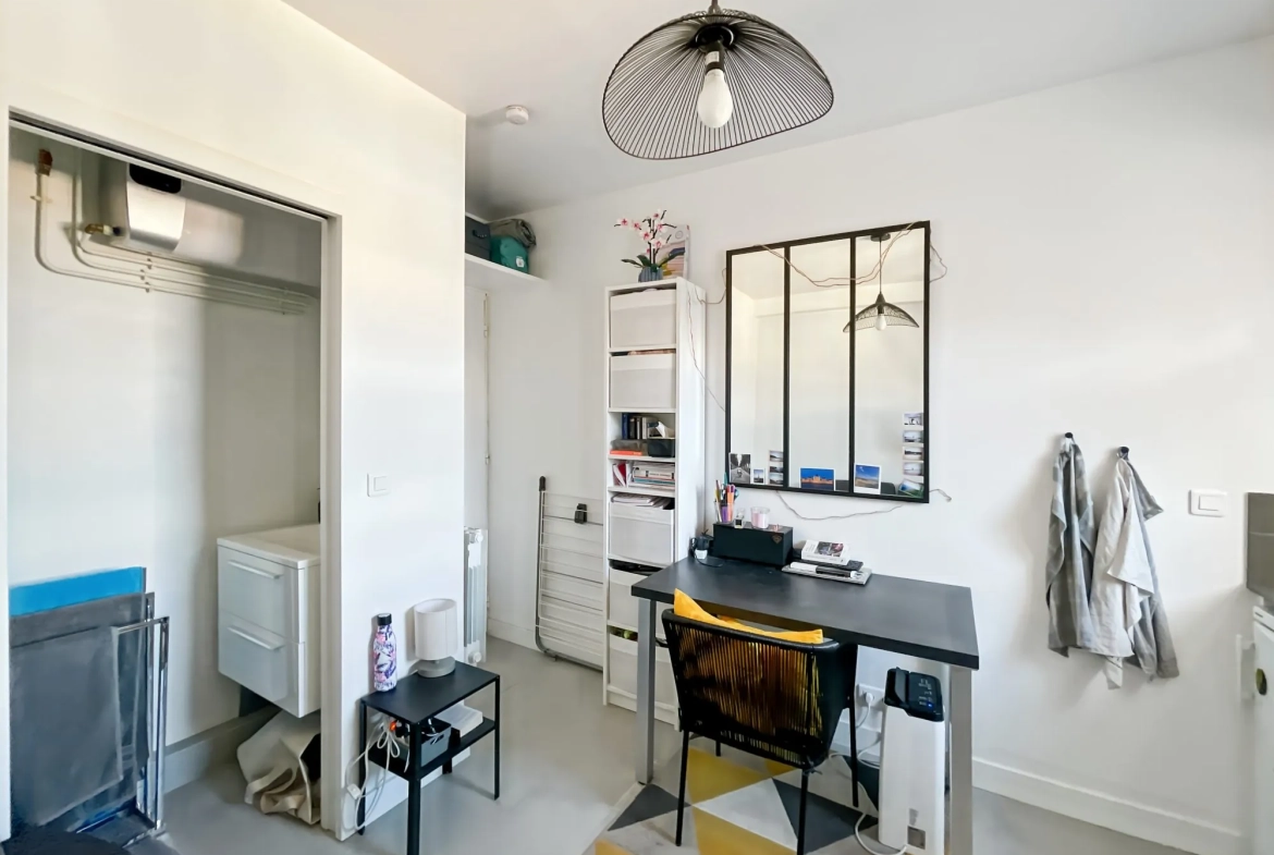 Studio à vendre à Paris 17e - Emplacement recherché et rénové, idéal investissement 