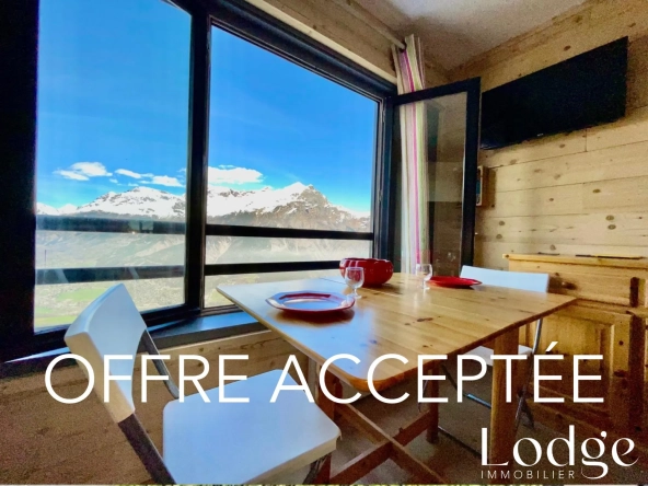 Studio rénové à Puy Saint Vincent 1600 avec vue imprenable sur la vallée
