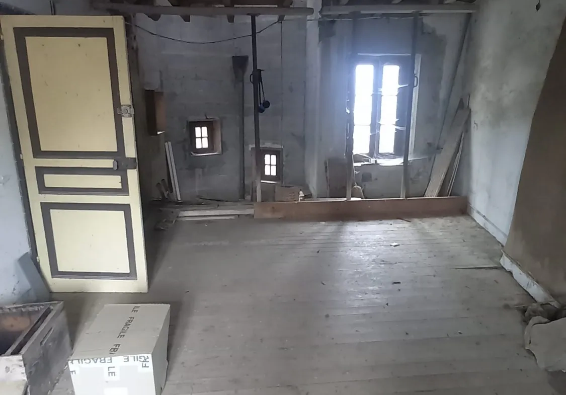 Deux maisons en pierre à Renac, potentiel à exploiter 