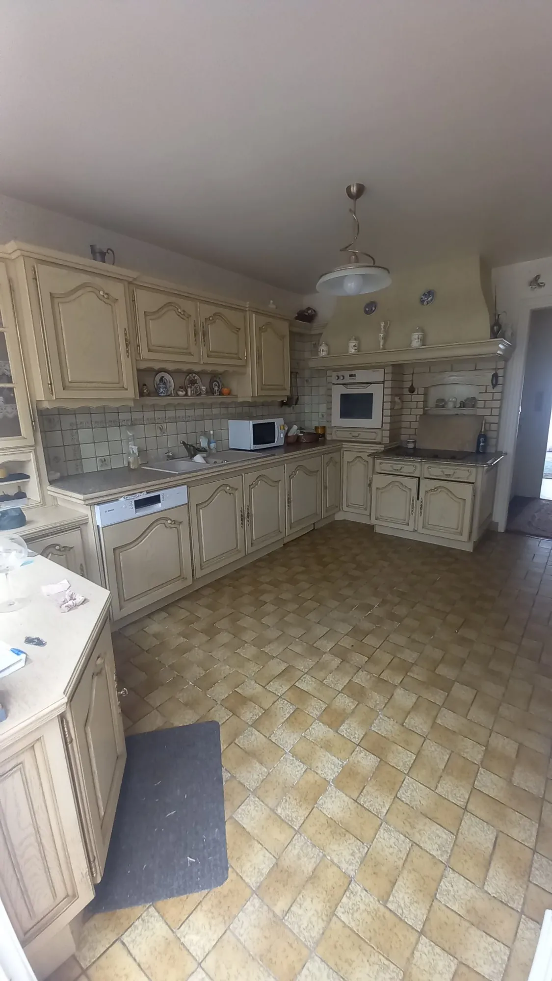 Deux maisons en pierre à Renac, potentiel à exploiter 