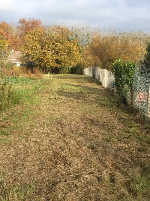 Terrain à bâtir de 1103 m² à Coullons, calme et proche du centre-ville 
