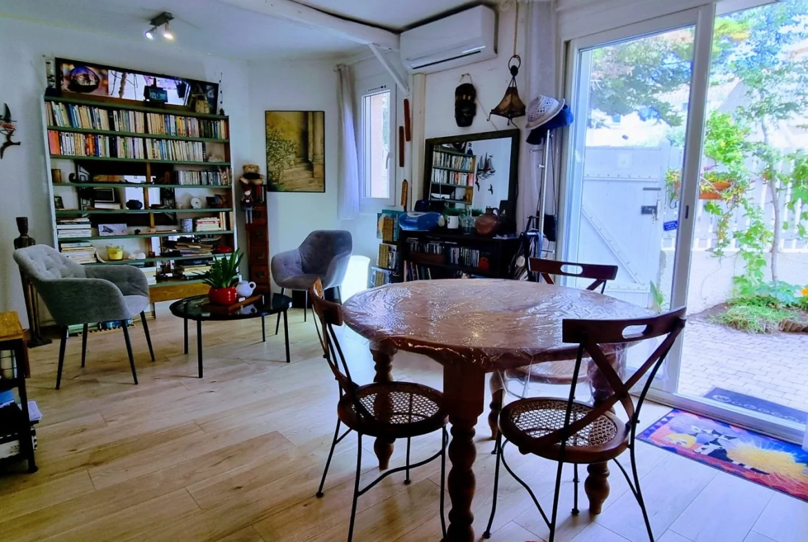 Appartement T2 à vendre à Sète à 400m de la plage avec jardin privé 