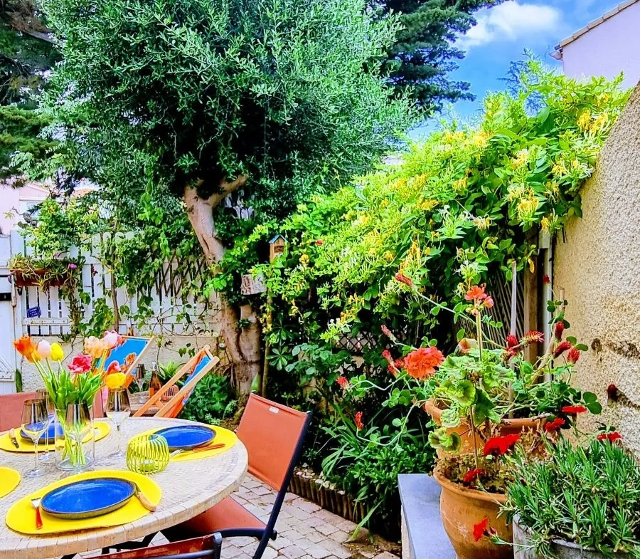 Appartement T2 à vendre à Sète à 400m de la plage avec jardin privé 