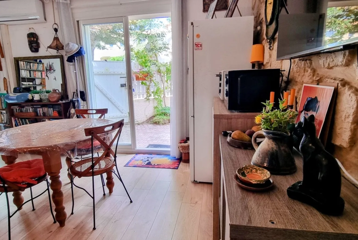 Appartement T2 à vendre à Sète à 400m de la plage avec jardin privé 