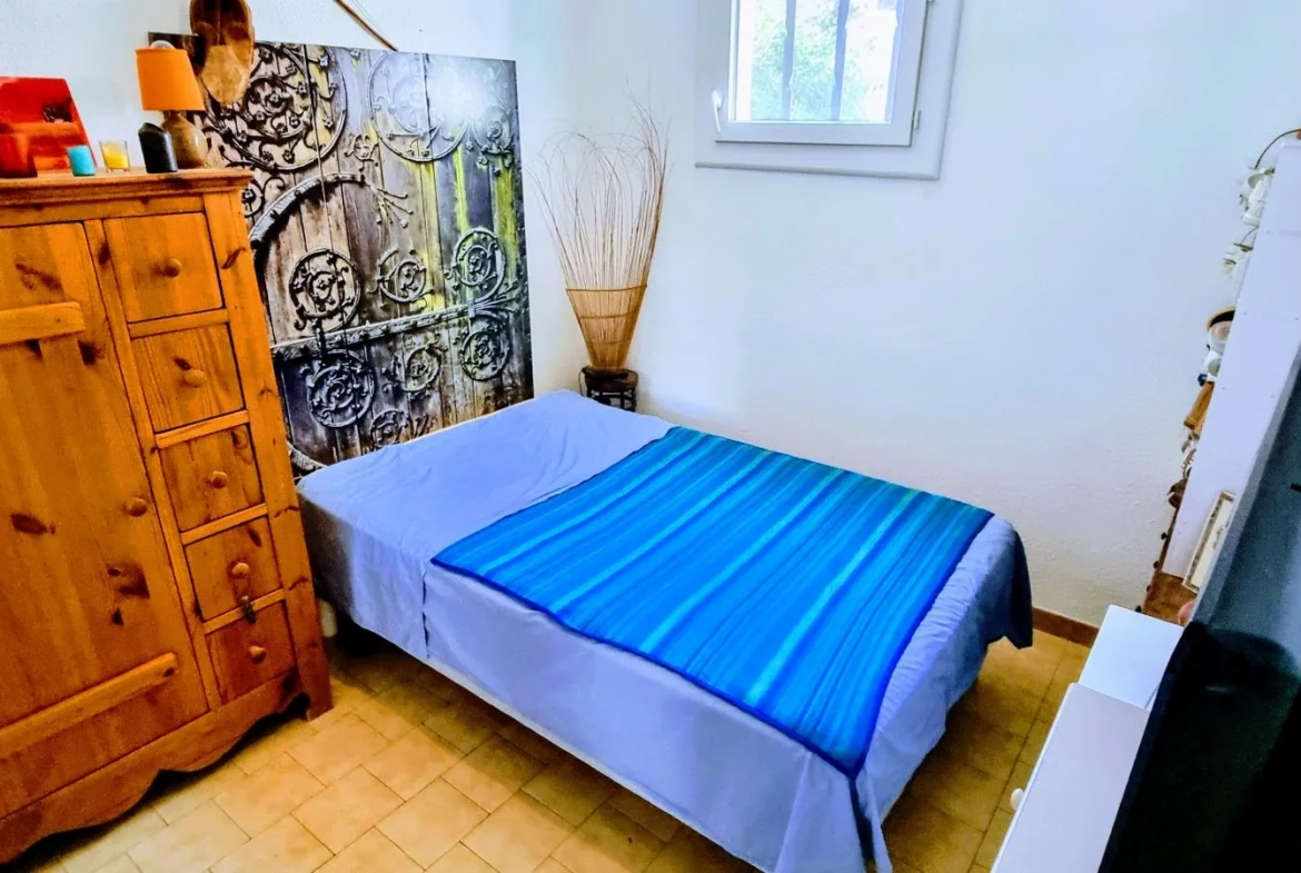 Appartement T2 à vendre à Sète à 400m de la plage avec jardin privé 