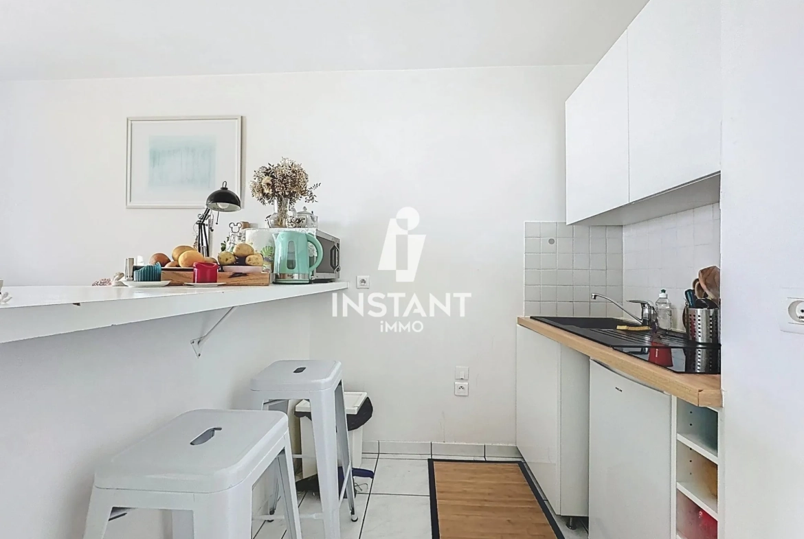Studio à vendre à Noisy-le-Grand, 30 m², proche centre-ville et RER A 