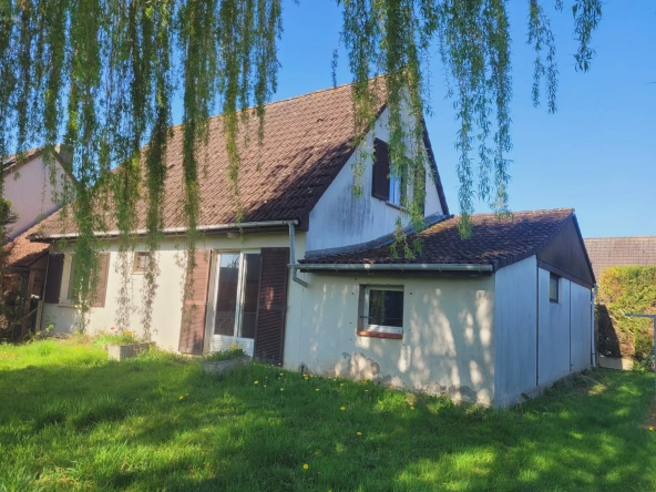 Maison individuelle avec jardin et garage à Val-de-Reuil – 103 m²
