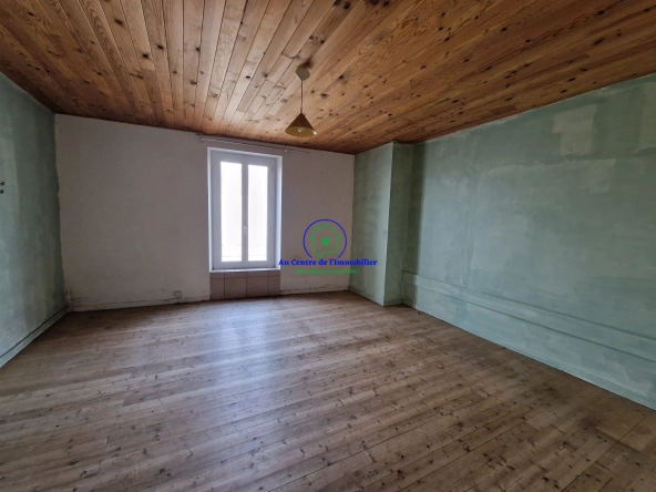 Appartement T3 avec local commercial à Bourg-de-Visa 82190 – Investissement idéal