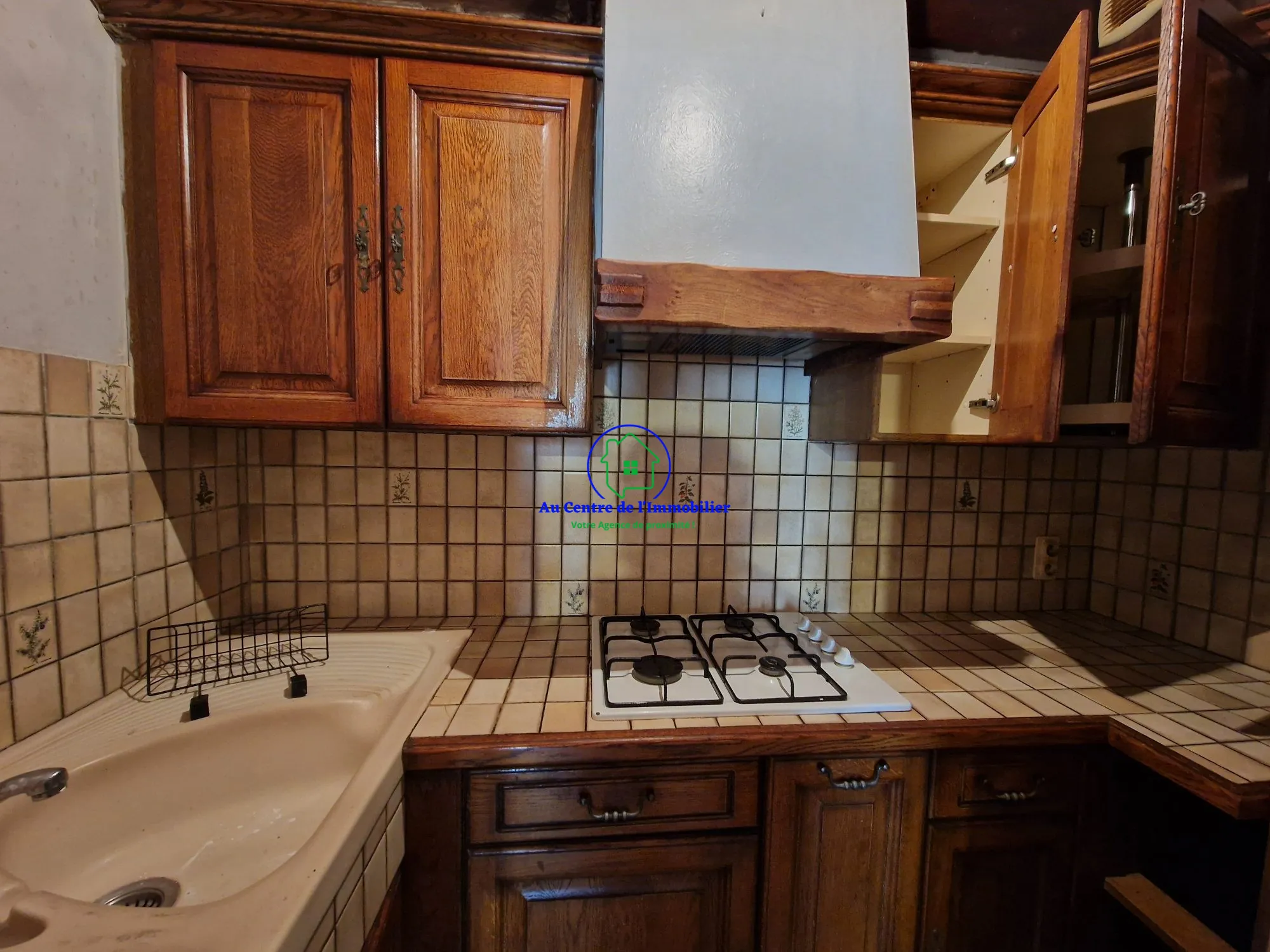 Appartement T3 avec local commercial à Bourg-de-Visa 82190 – Investissement idéal 