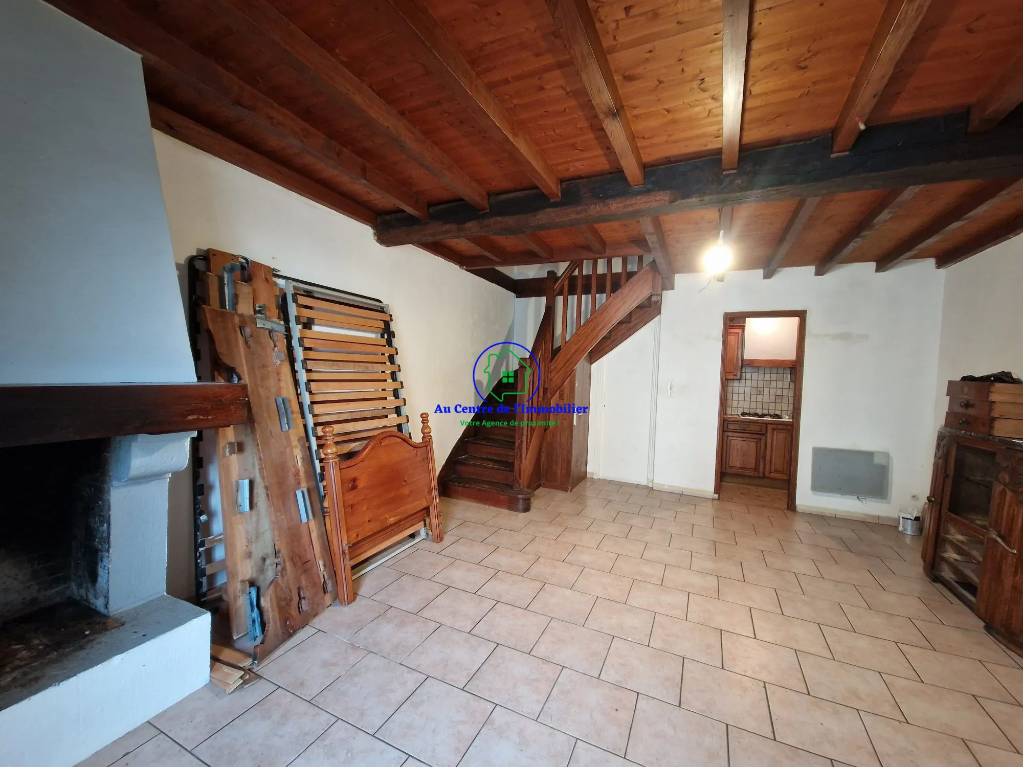Appartement T3 avec local commercial à Bourg-de-Visa 82190 – Investissement idéal 