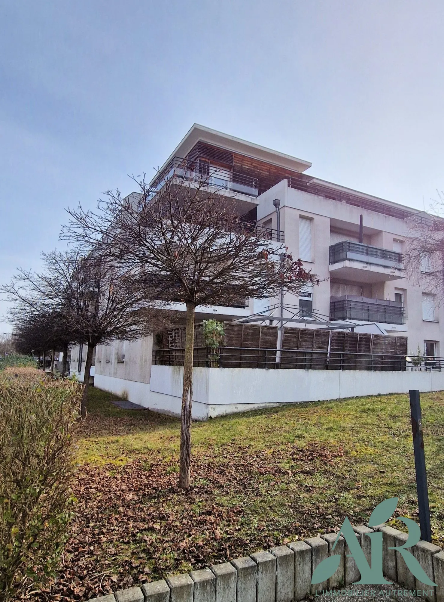 Appartement 3 pièces avec terrasse et garage à Strasbourg Stockfeld 