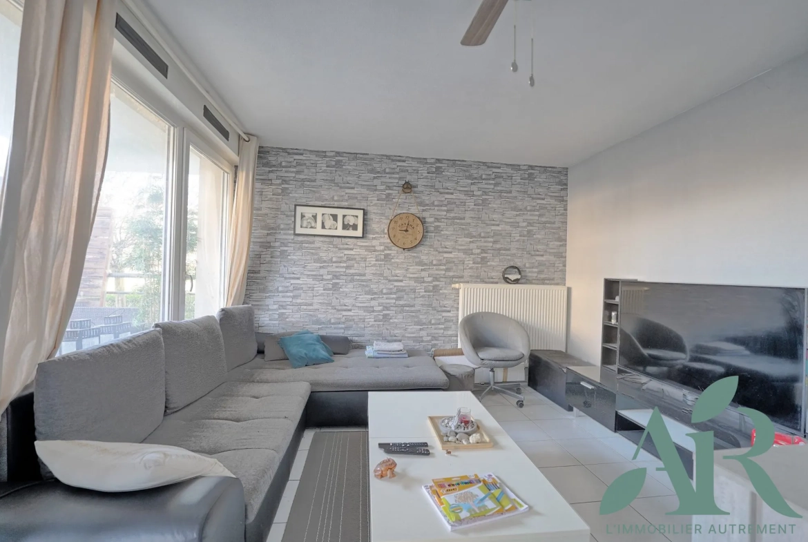 Appartement 3 pièces avec terrasse et garage à Strasbourg Stockfeld 