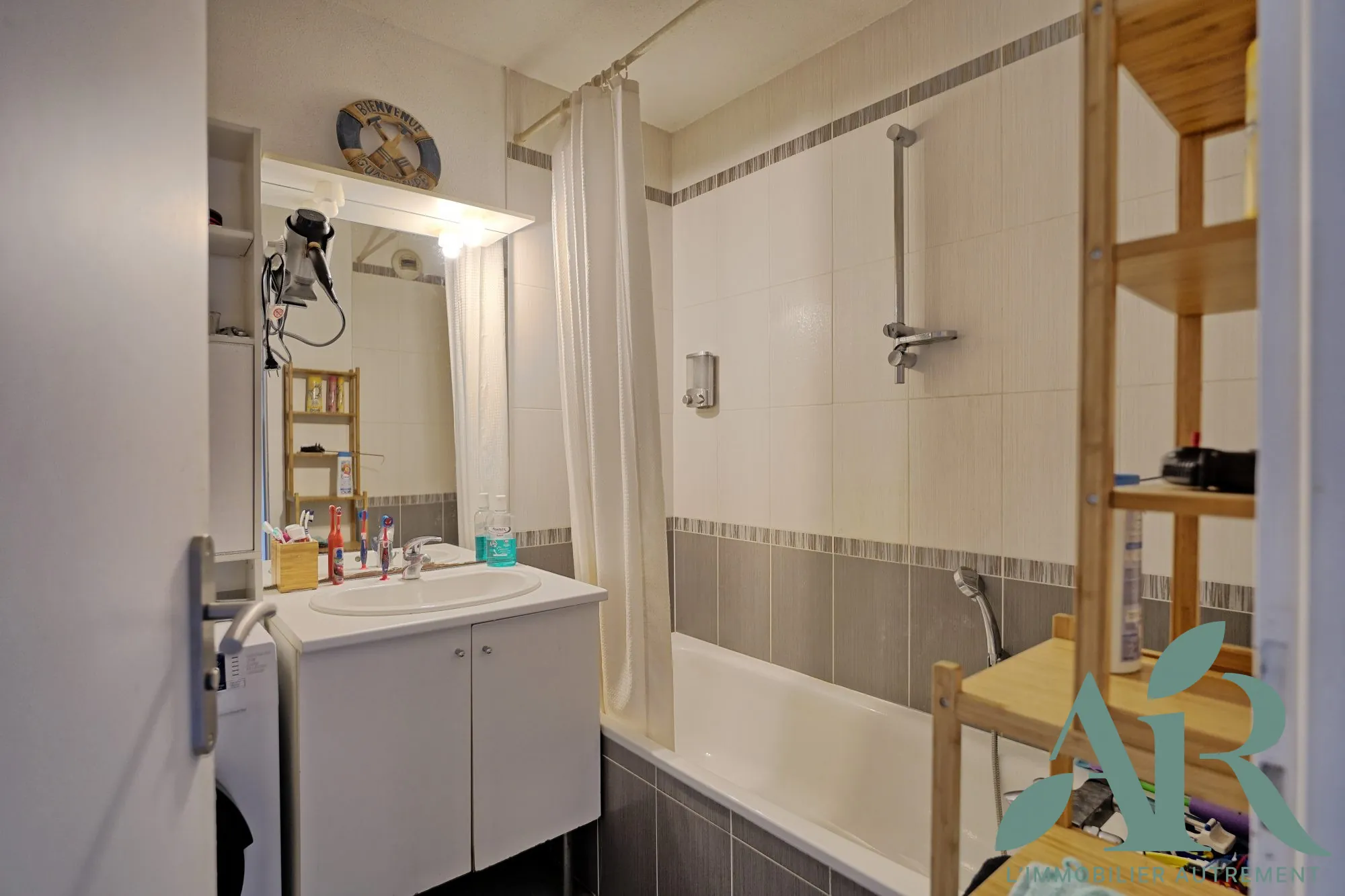 Appartement 3 pièces avec terrasse et garage à Strasbourg Stockfeld 