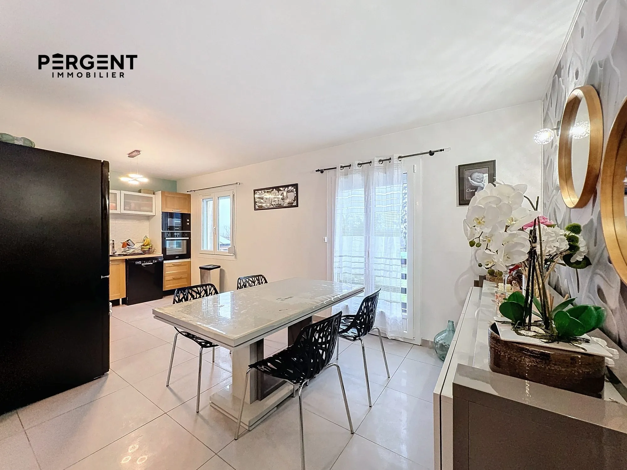 Maison mitoyenne 3 chambres avec jardin, garage à Charleville-Mézières 