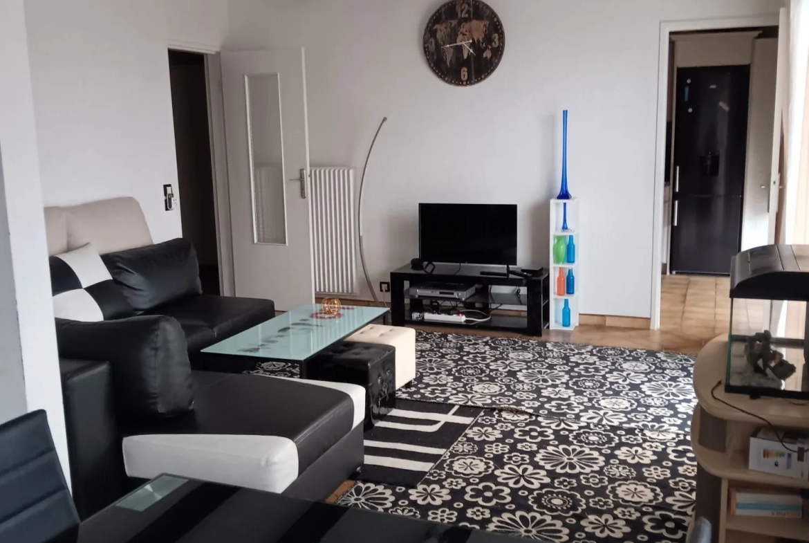 Charmant appartement T4 avec parking et cave à Riedisheim 