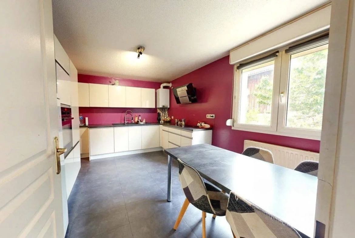 Appartement T3 avec terrasse et double garage à Gerstheim 