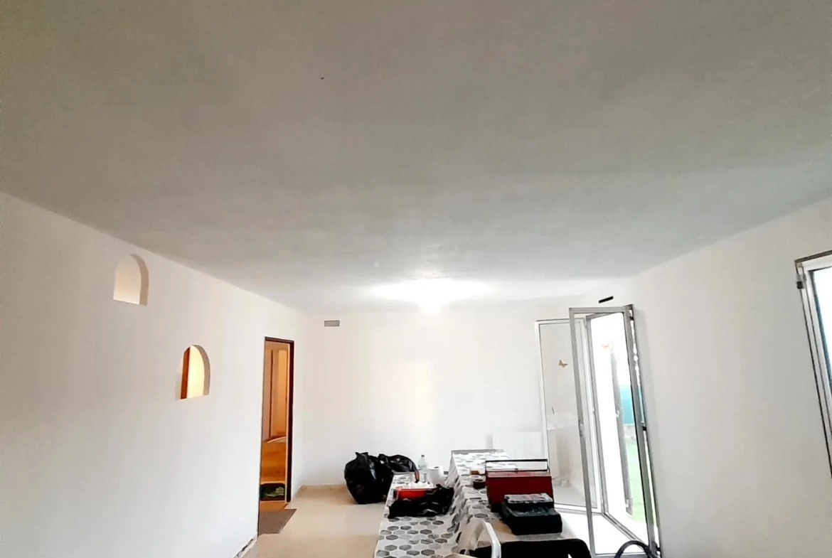 Charmante maison à vendre à Saint-Valérien avec jardin, 3 chambres et emplacement idéal 