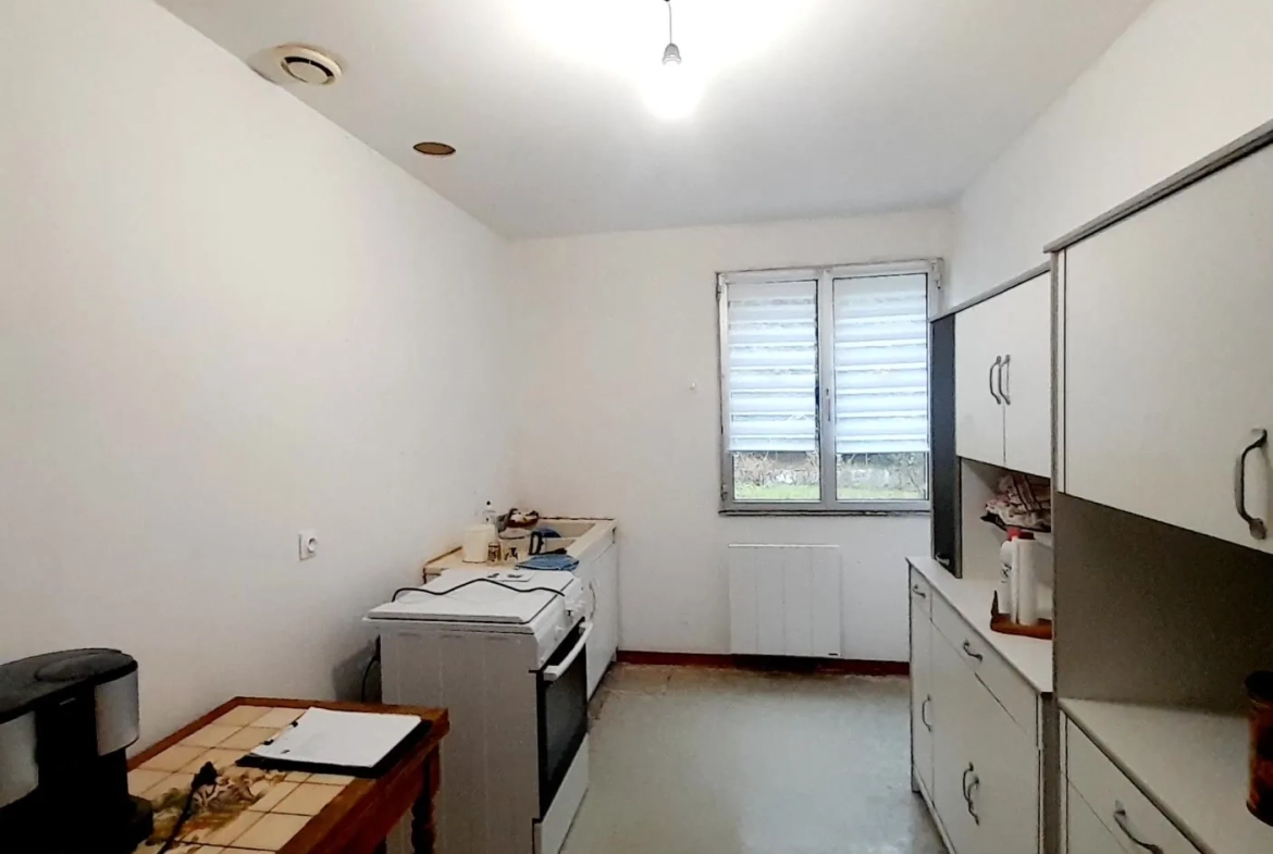 Charmante maison à vendre à Saint-Valérien avec jardin, 3 chambres et emplacement idéal 