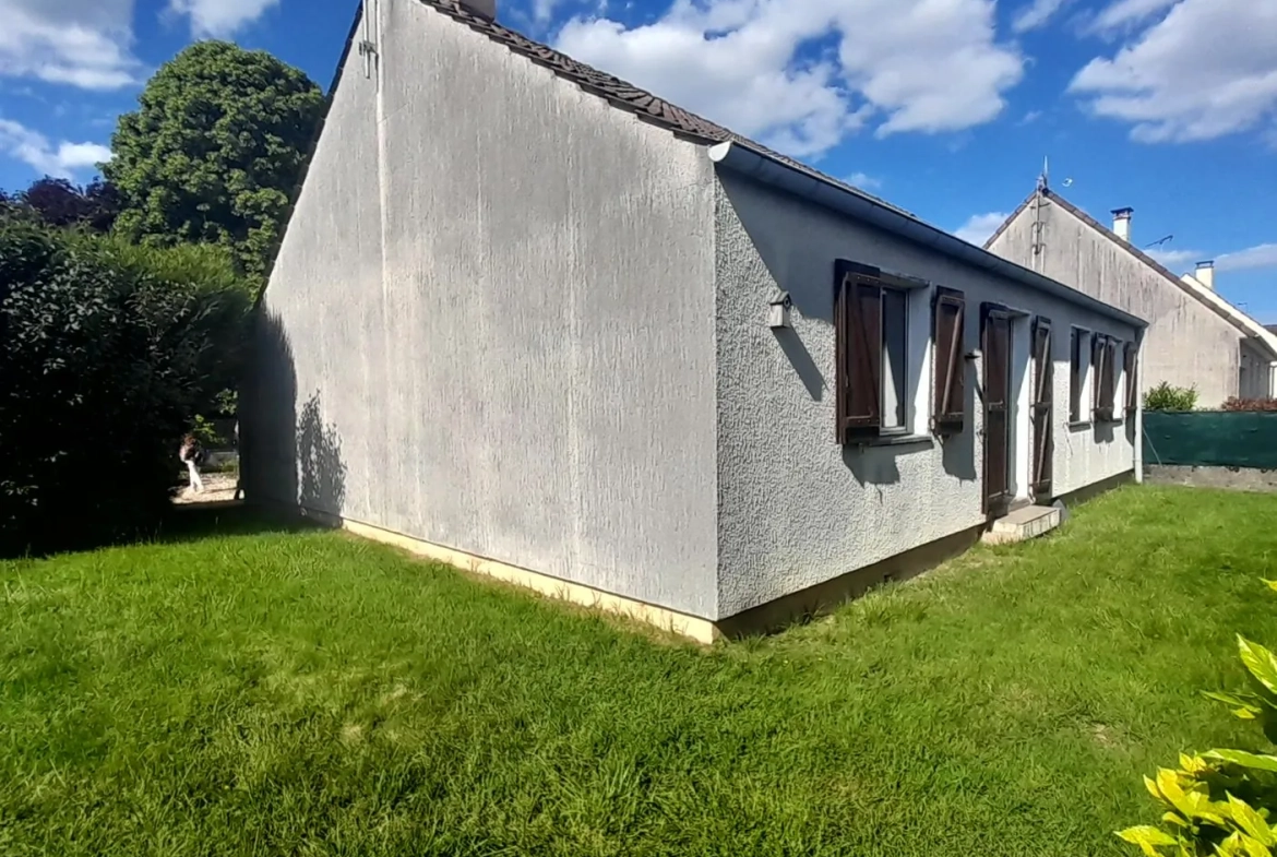 Charmante maison à vendre à Saint-Valérien avec jardin, 3 chambres et emplacement idéal 