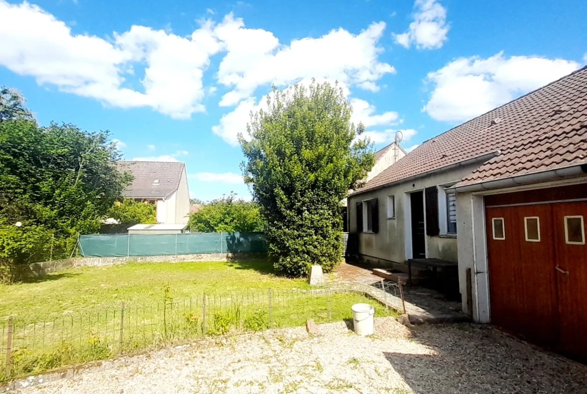 Charmante maison à vendre à Saint-Valérien avec jardin, 3 chambres et emplacement idéal 