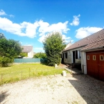 Charmante maison à vendre à Saint-Valérien avec jardin, 3 chambres et emplacement idéal