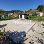 Terrain constructible de 1240 m² avec piscine à Saint-Florent-sur-Auzonnet