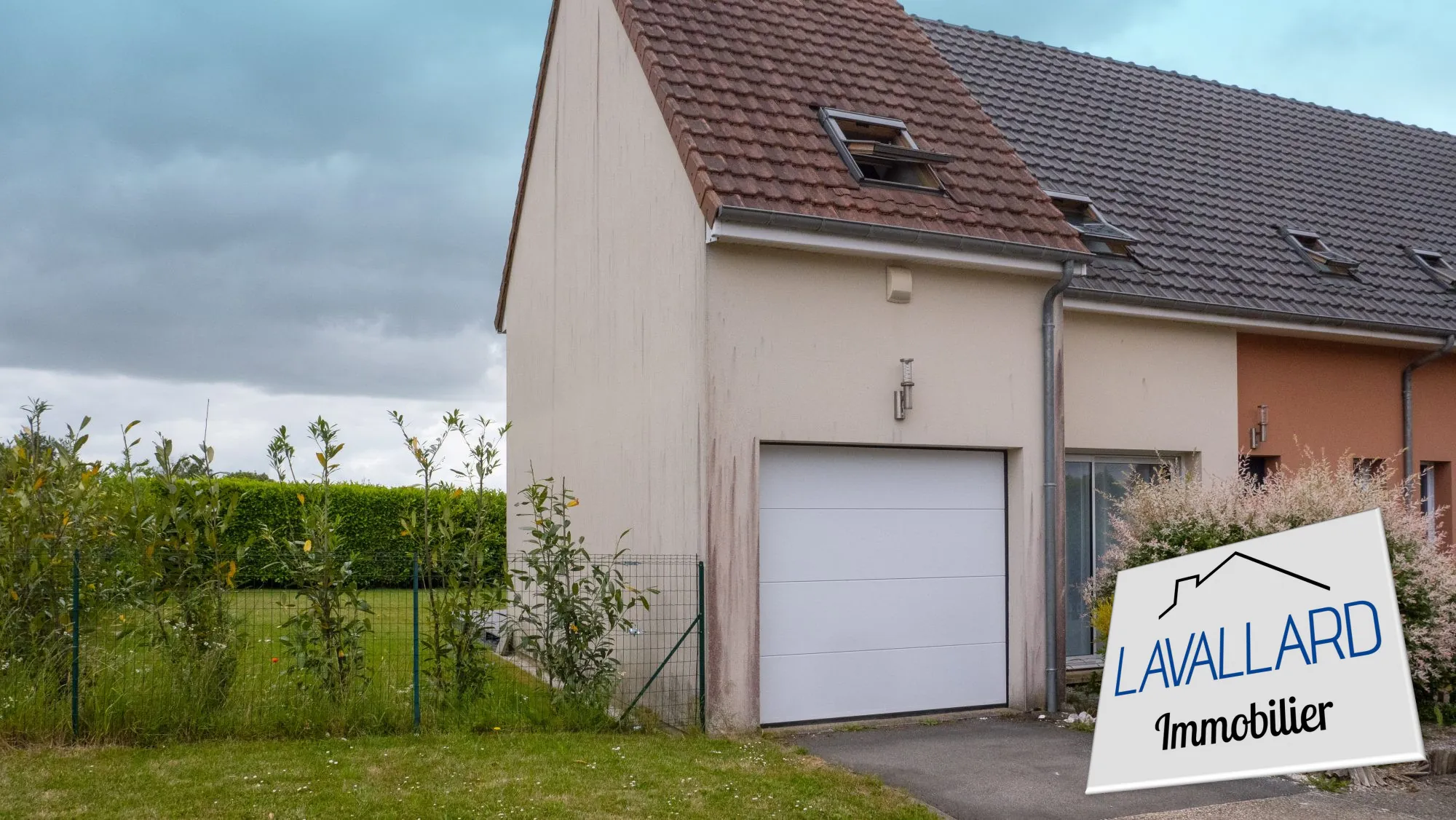 Maison récente avec garage et terrasse à Lamotte-Warfusée - 180 000 € 
