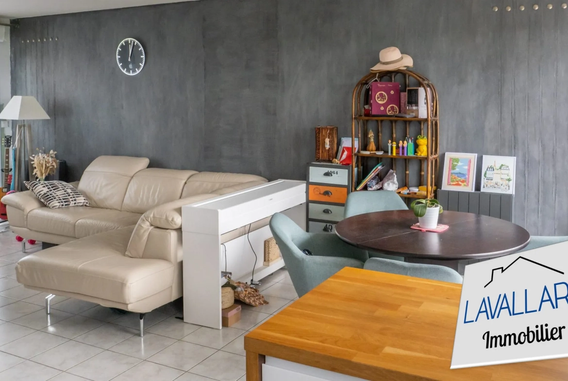 Maison récente avec garage et terrasse à Lamotte-Warfusée - 180 000 € 