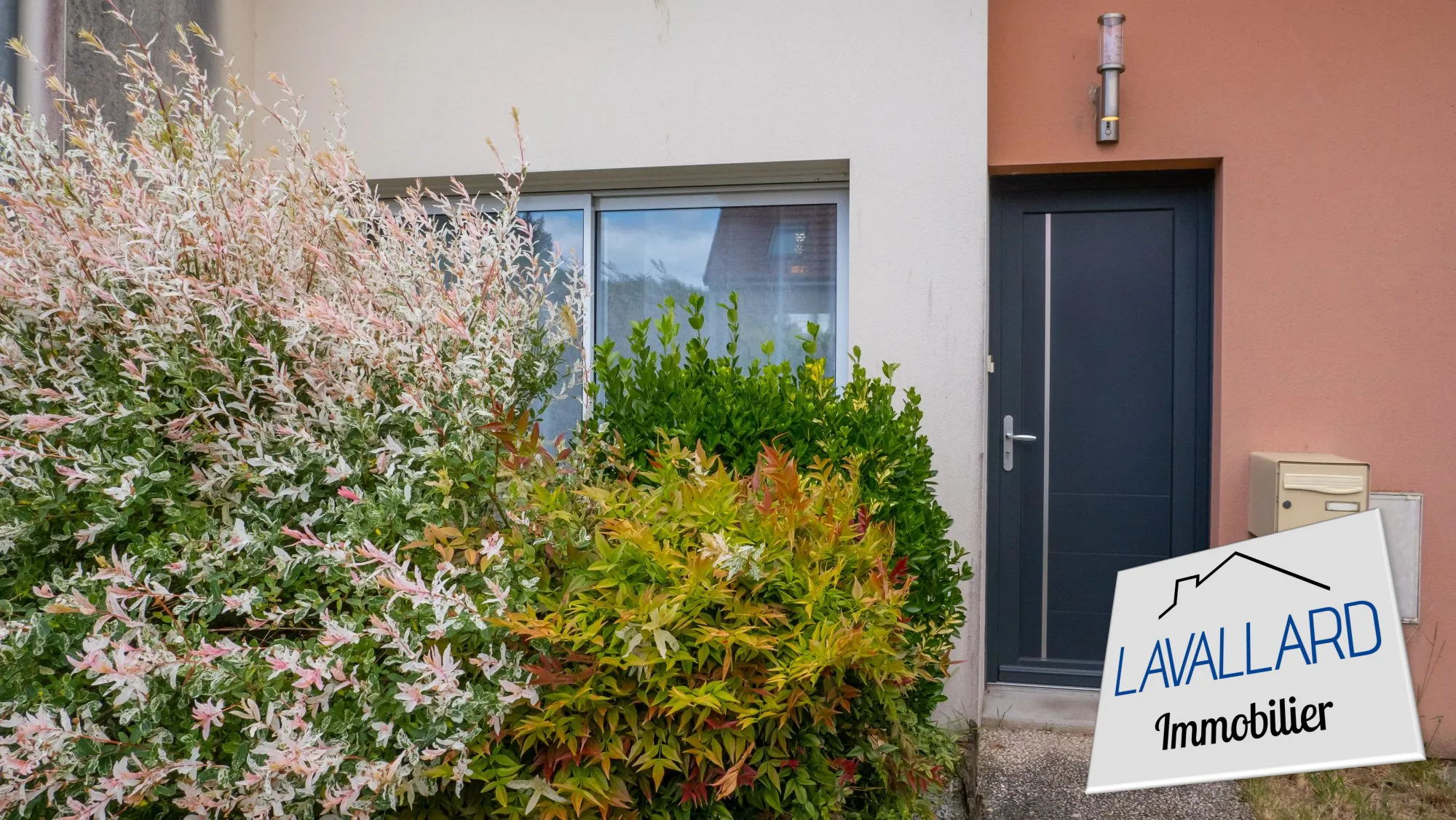 Maison récente avec garage et terrasse à Lamotte-Warfusée - 180 000 € 