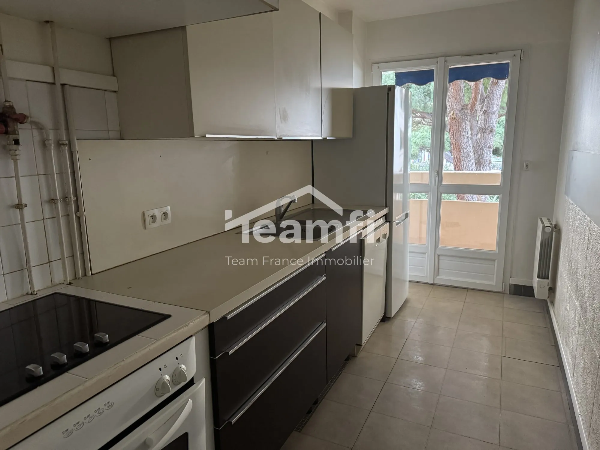Appartement 2 pièces à vendre à Port Fréjus de 49 m² avec terrasse et cave 