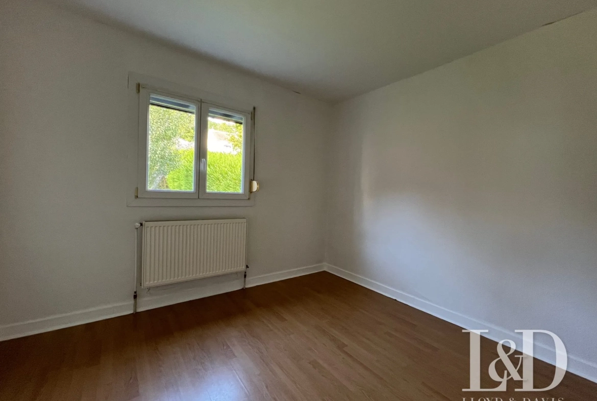 Maison à rénover avec 4 chambres et sous-sol complet à moins de 10 min de Soissons 