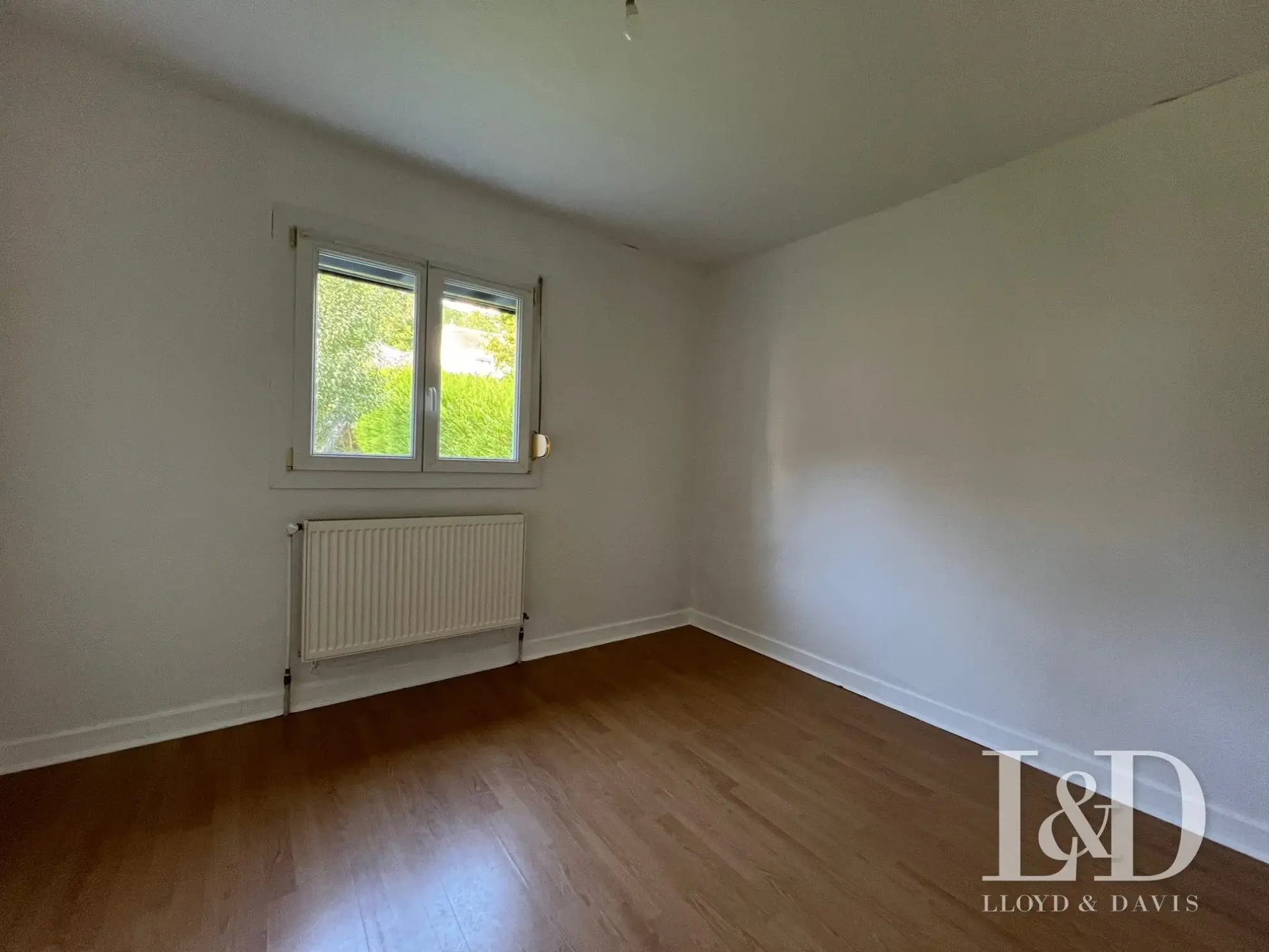 Maison à rénover avec 4 chambres et sous-sol complet à moins de 10 min de Soissons 