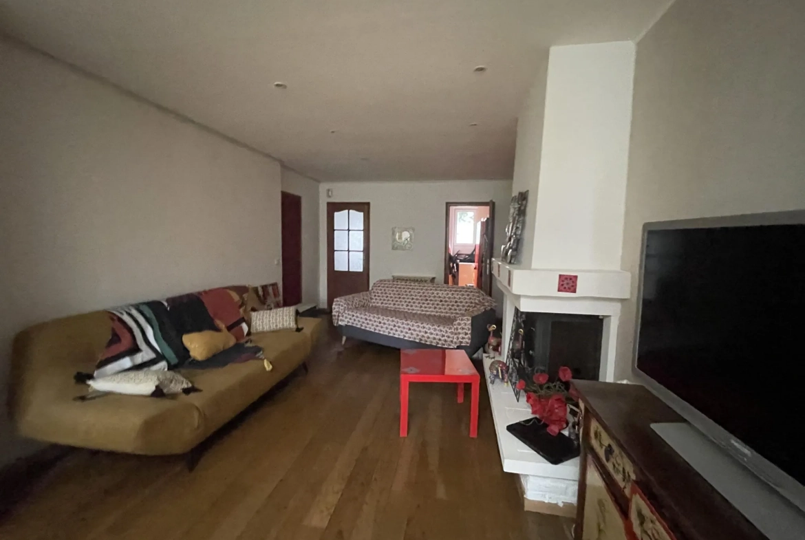 Investissez dans cet immeuble de rapport à Tourcoing avec rentabilité attractive de 13 % 