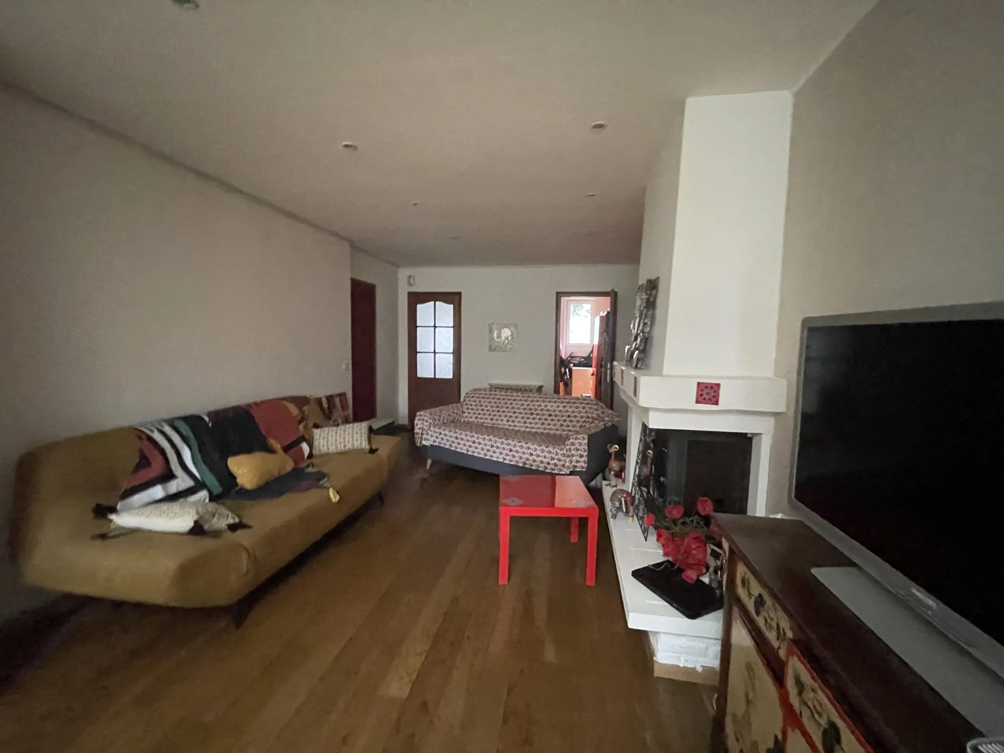Investissez dans cet immeuble de rapport à Tourcoing avec rentabilité attractive de 13 % 