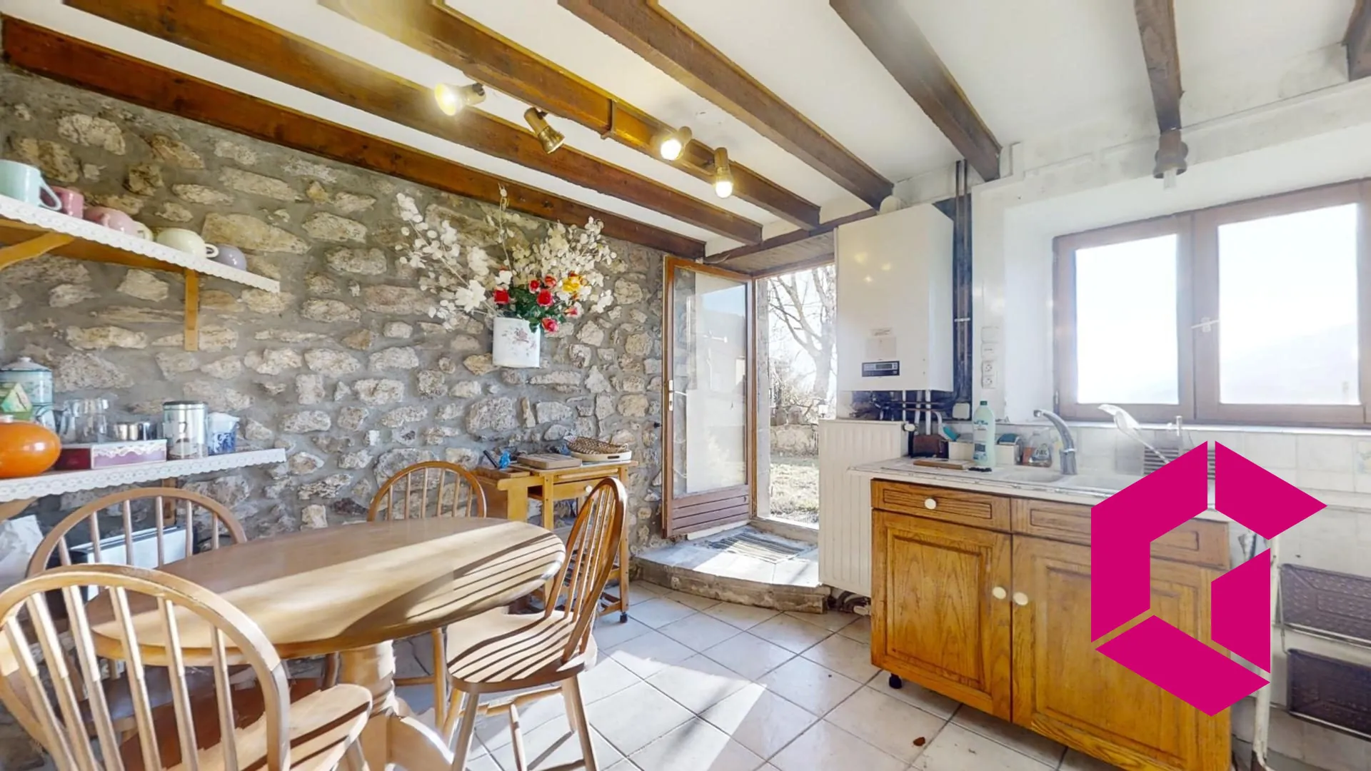 Belle maison en pierre avec vue panoramique à Monestier (07690) 