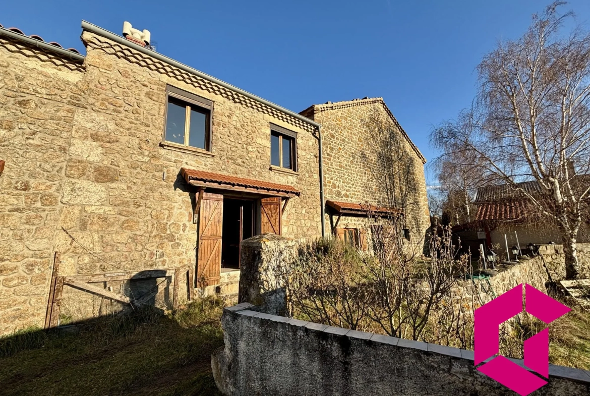 Belle maison en pierre avec vue panoramique à Monestier (07690) 