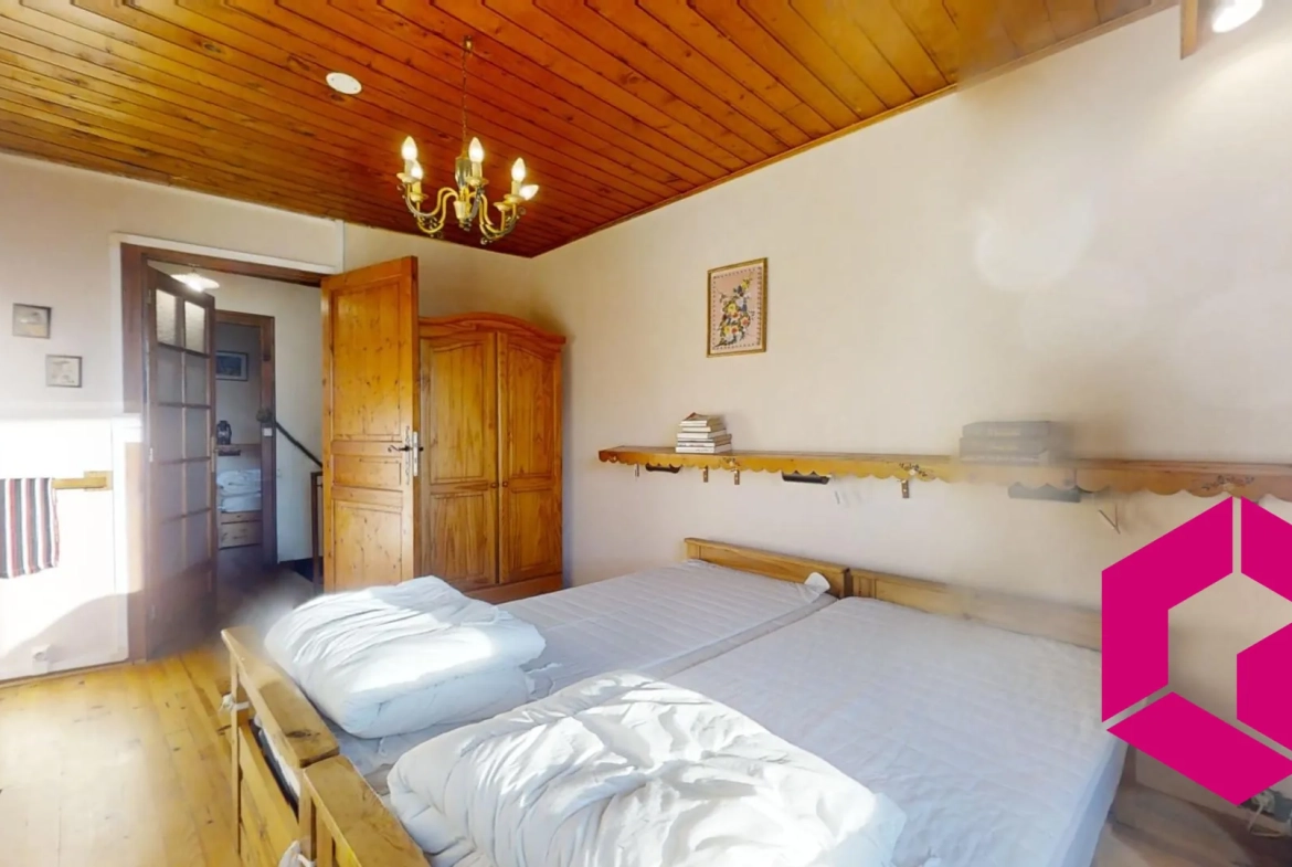 Belle maison en pierre avec vue panoramique à Monestier (07690) 