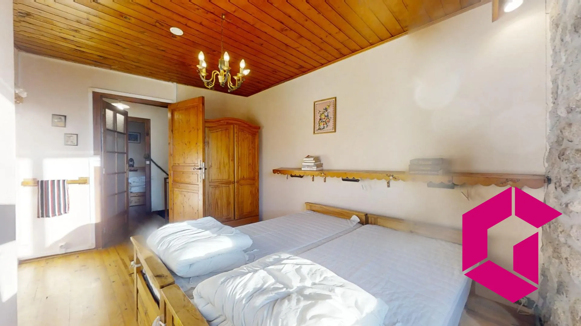 Belle maison en pierre avec vue panoramique à Monestier (07690) 