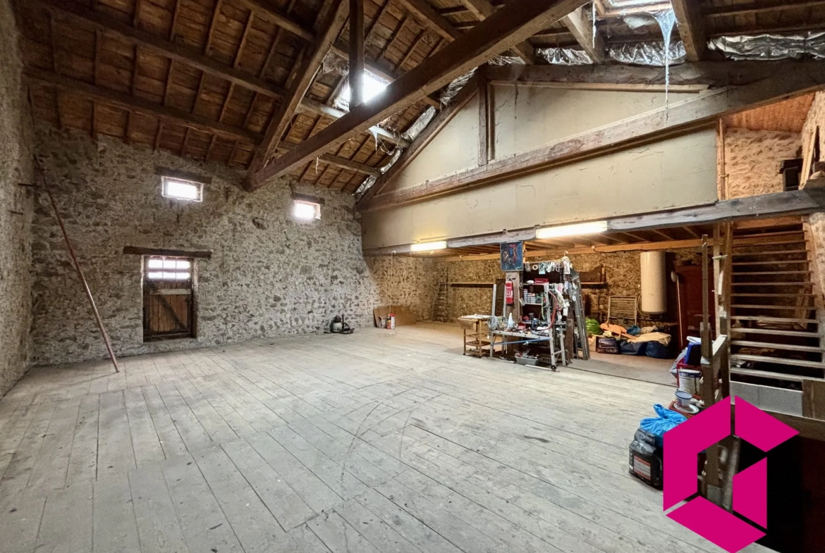 Belle maison en pierre avec vue panoramique à Monestier (07690) 