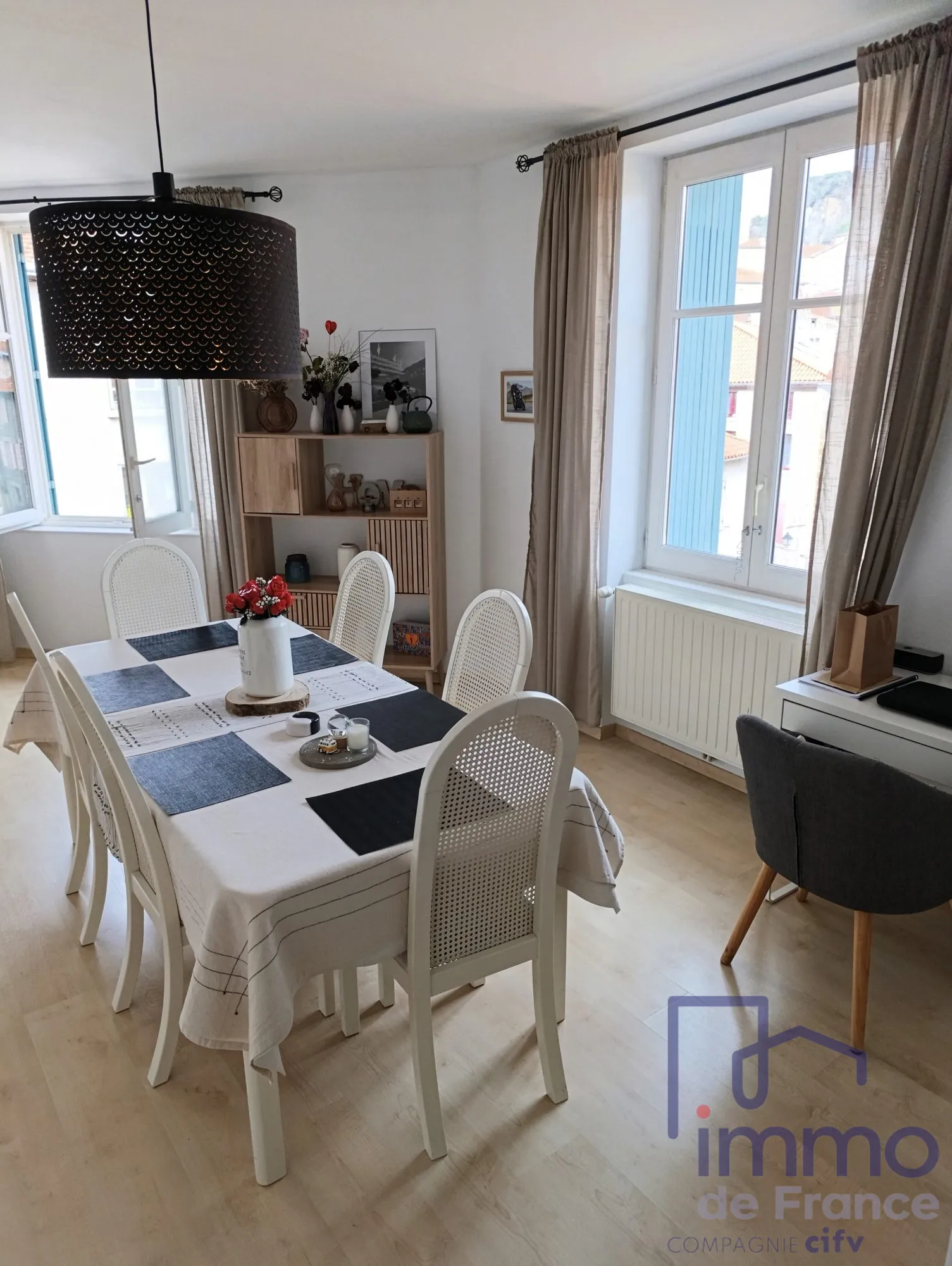 Appartement T2 moderne de 82,16 m² à Le Puy-en-Velay, idéal investissement 